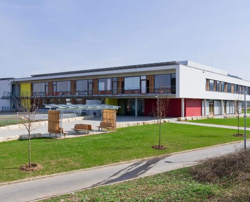 Schule beim Jakobsweg Schule beim Jakobsweg