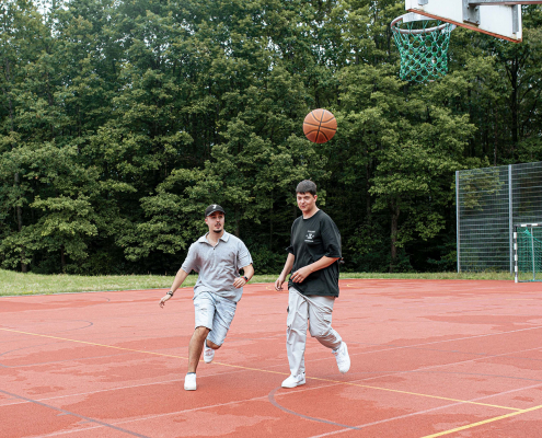 Internate Basketball